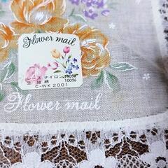 ✨新品✨花柄レース付きハンカチの画像