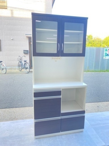 キッチンボード　キッチン収納　食器棚