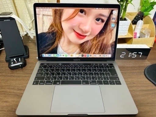 Apple MacBook Pro Retina 13インチPro Touch Bar