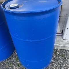200ℓポリドラム缶　プラスチック　雨水タンク、貯水タンクの画像