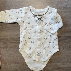西松屋ベビー服★4点セット★の画像