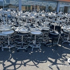 360°回転式 椅子 オフィスチェア 多量の画像