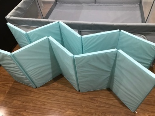ベビーサークル+プレイマット×2