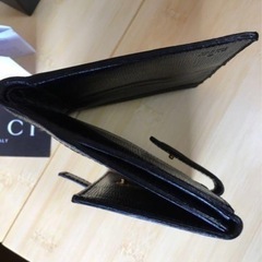 GUCCI二つ折り財布の画像