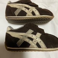 スニーカー　アシックス　12の画像