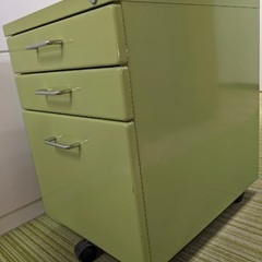 3段デスクワゴン グリーン（3）の画像