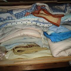 掛け布団、敷布団、毛布。の画像