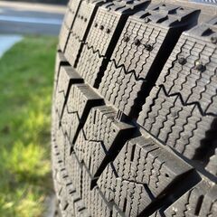 スタッドレスタイヤ　 225/45R 17　ブリヂストン　 BLIZZAK VRX 日本製の画像