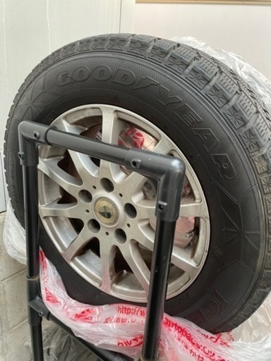 【受付終了】グッドイヤー　アイスナビ6    ２０５／６５Ｒ１５　スタッドレスタイヤ　ホイール付き