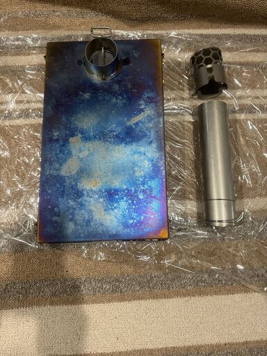 薪ストーブ　Pomoly　T1　チタン製　巻煙突は未使用