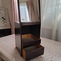 アンティーク鏡台の画像