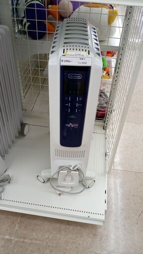 ★ジモティ割あり★ デロンギジャパン株式会社 オイルヒーター 85L  動作確認／クリーニング済み TJ2556