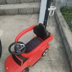 乗用玩具・足けり車・メルセデスベンツ・赤