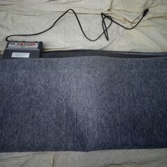 【取引き中】ホットカーペット～その2（2010年製）サイズ2畳用相当