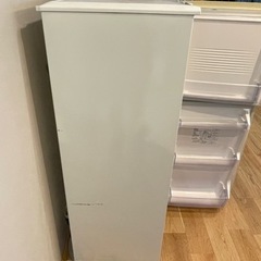 【無料】2000年製冷蔵庫(137L)の画像
