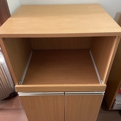 値下げしました！食器棚(ご自宅まで配達します)