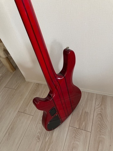 ベース