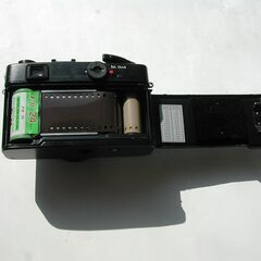♦️昭和レトロ1970年フイルムカメラ♦️ろうそく1本の明かりで撮れる♦️  ヤシカ　Electro35 CC　の画像