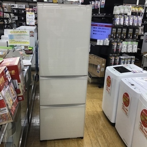 #J-69【ご来店頂ける方限定】TOSHIBAの3ドア冷凍冷蔵庫です