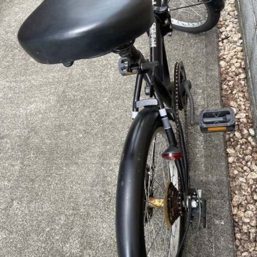 黒，降りたたみ自転車