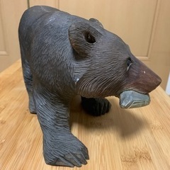 木彫りの熊 鮭 民芸品　の画像