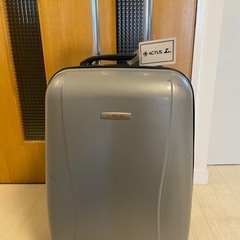 スーツケース　機内持ち込みの画像