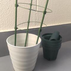 植木鉢、支柱、スコップ