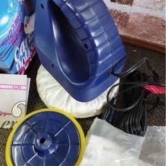 ✨超小型軽量⭐︎簡単ワックス！カーポリッシャーラクラク2の画像