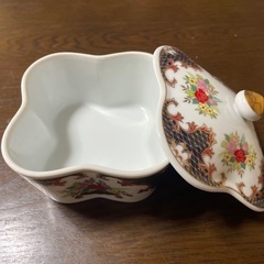 昭和レトロ　和食器　有田焼　蓋付き器の画像