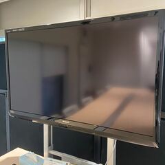 AQUOS 52型液晶TV【可動式TV台セット】を無料でお譲りします