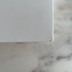 iPad 第9世代 WiFiモデル 箱の画像