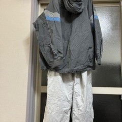 HELLEY HANSEN  スノボ、スキー用上下セットの画像