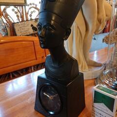 王妃、ネフェルタリの置物の画像