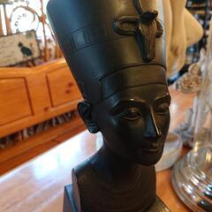 王妃、ネフェルタリの置物の画像