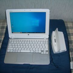 富士通 10ｲﾝﾁ ARROWS Tab Q584/H FARQ0200KZ Win10 ｼﾞｬﾝｸで出品 11月1日までの画像