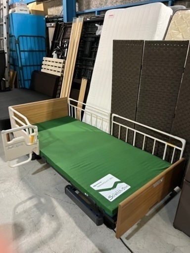 ☆美品!!☆ パラマウントベッド 3モーター 2019年 電動リクライニングベッド マットレス付き 介護用 シングル