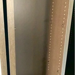 無料で‼️おしゃれな‼️本棚(๑>◡<๑)受け渡し決定しましたぁ。の画像