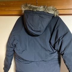 お値下げ LEVI’S ダウン 試着のみの画像