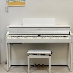 Roland HP704 WH