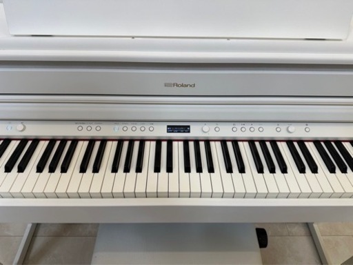 Roland HP704 WH