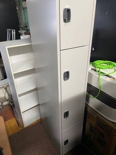 早い者勝ち 値下げ ロッカー
