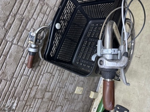 オータムSALE 東京23区配達無料　新基準　ブリヂストン　アンジェリーノ　8.1Ah リチウム 電動自転車 中古 179