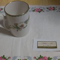 ◆《 マグカップＨＯＹＡ / 椿柄 》②　　●大きさ/直径:７cm, 高さ:９.８cm。の画像