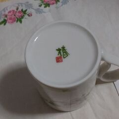 ◆《 マグカップＨＯＹＡ / 椿柄 》②　　●大きさ/直径:７cm, 高さ:９.８cm。の画像
