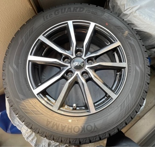 スタッドレスタイヤホイールセット 215/60 R16