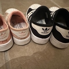 adidas スリッポン 13cm 16cm の画像