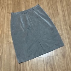 ちょっと大きめスカートの画像