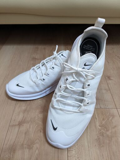 NIKE エアマックスアクシス⌇28cm　大きいサイズ希少