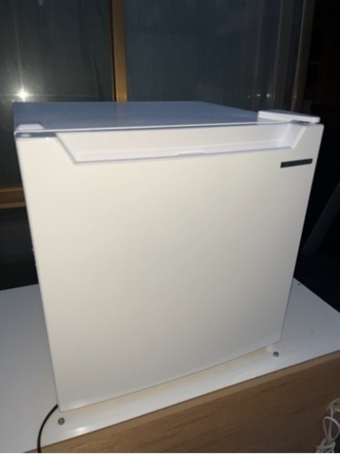 ヤマダセレクト YRZ-C05H1 ホワイト 1ドア冷蔵庫 46L 2021年製