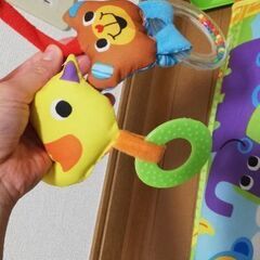 トイザらス ブルーイン キックしてあそぼ！ピアノ付きプレイジムの画像